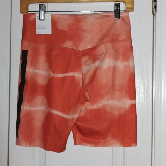 Nike Women's One Luxe Dri-FIT 7" Mid-Rise Printed Training Shorts  Sz M NWT - Picture 2 of 11